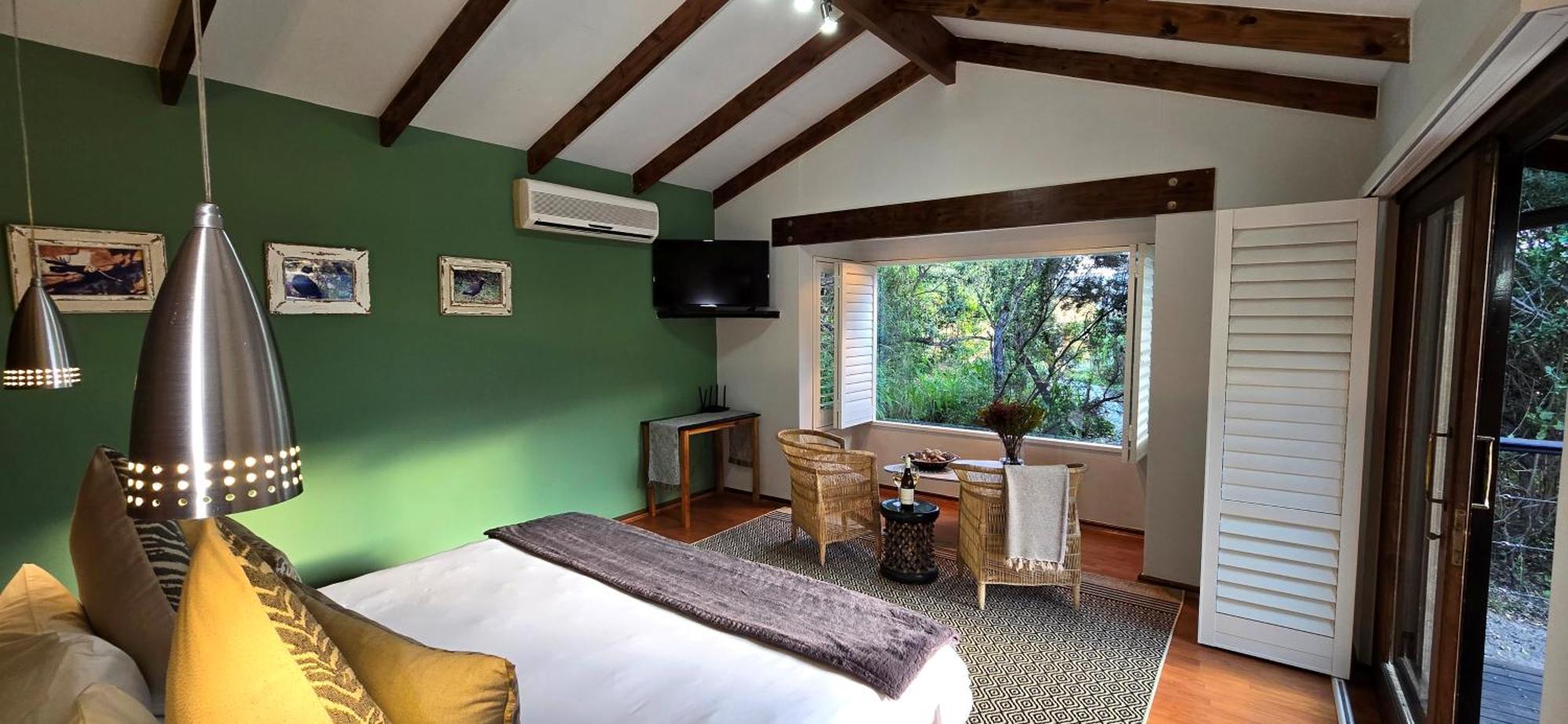 Elephant Hide Of Knysna Guest Lodge Bagian luar foto