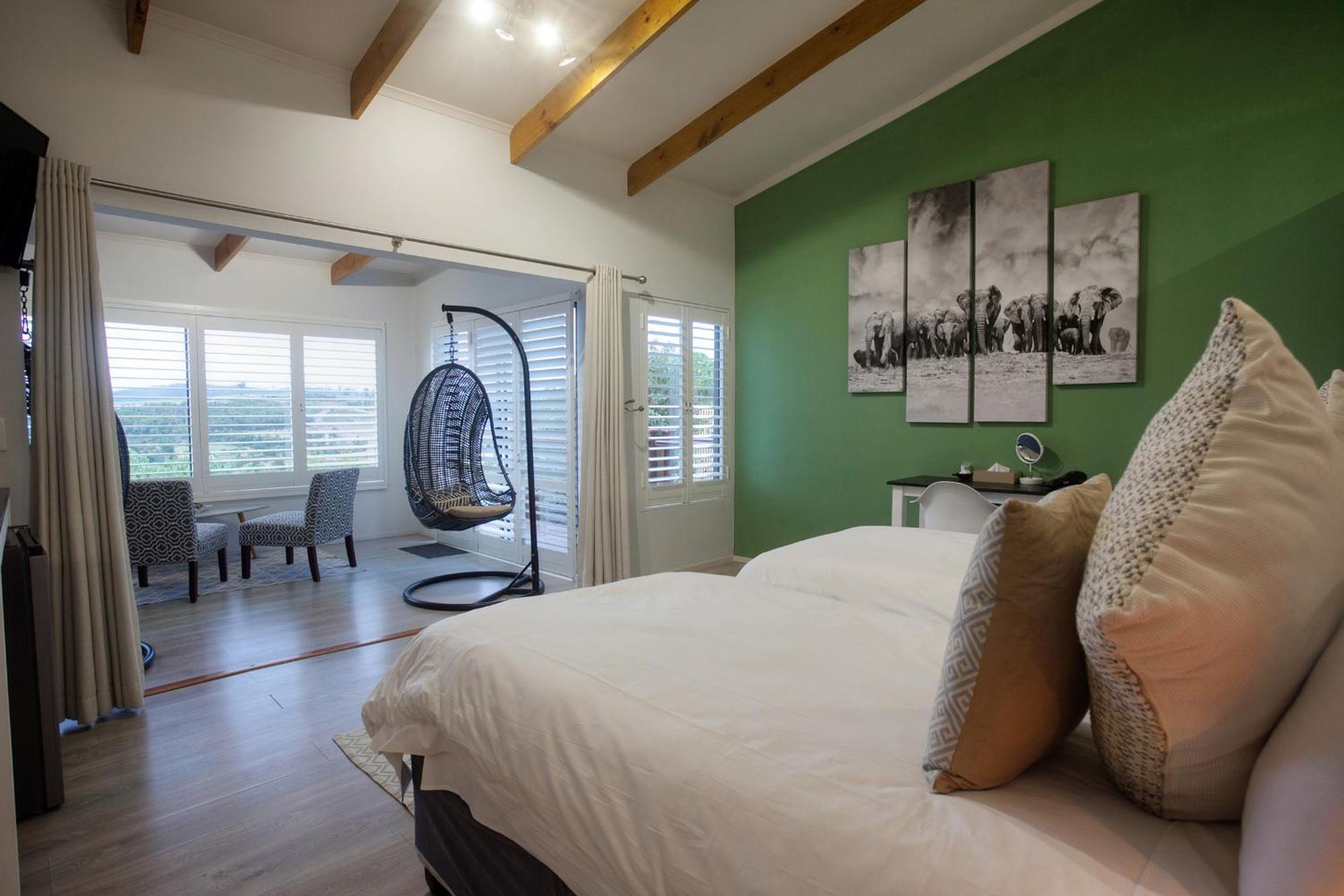 Elephant Hide Of Knysna Guest Lodge Bagian luar foto