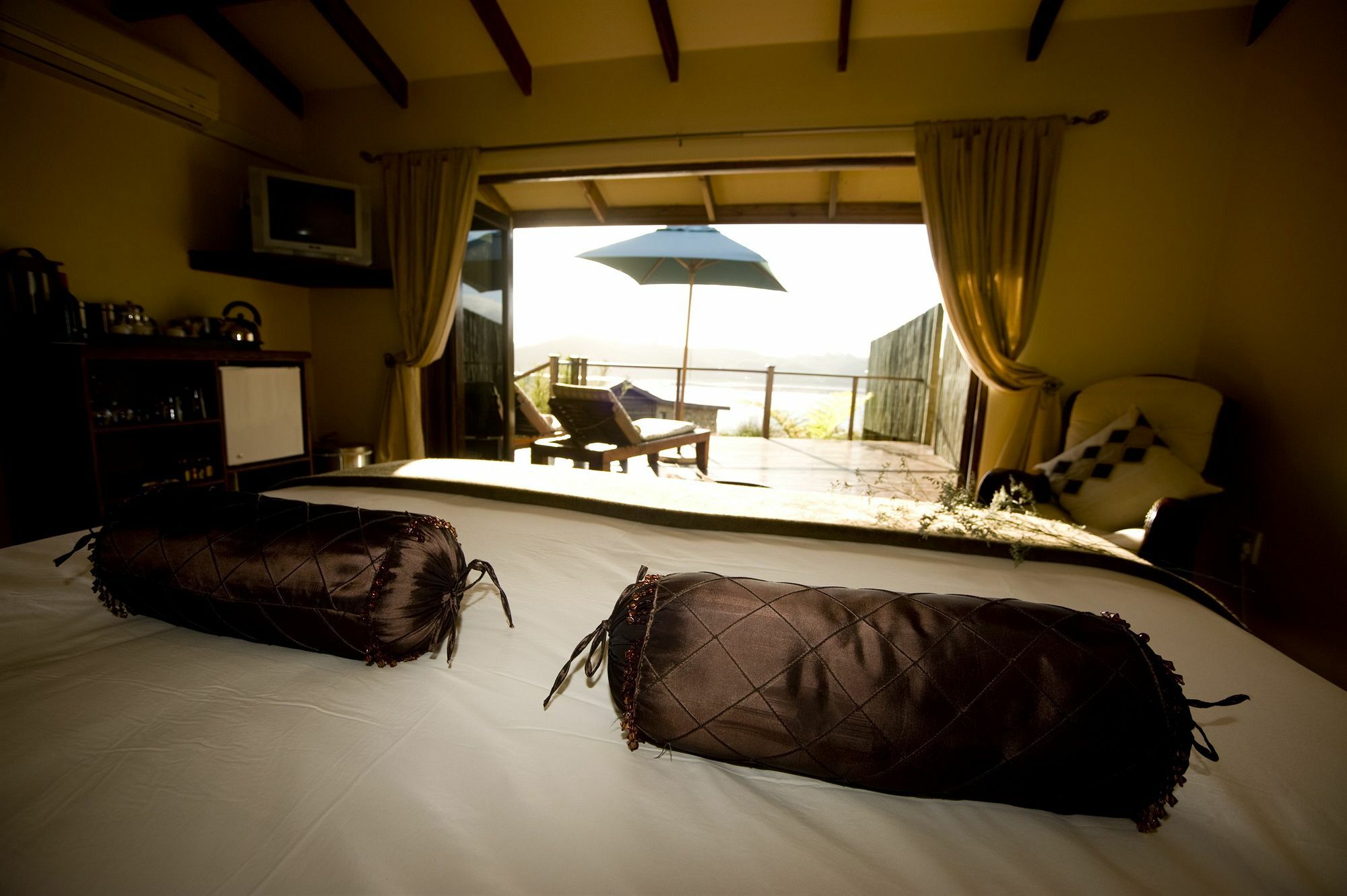 Elephant Hide Of Knysna Guest Lodge Bagian luar foto